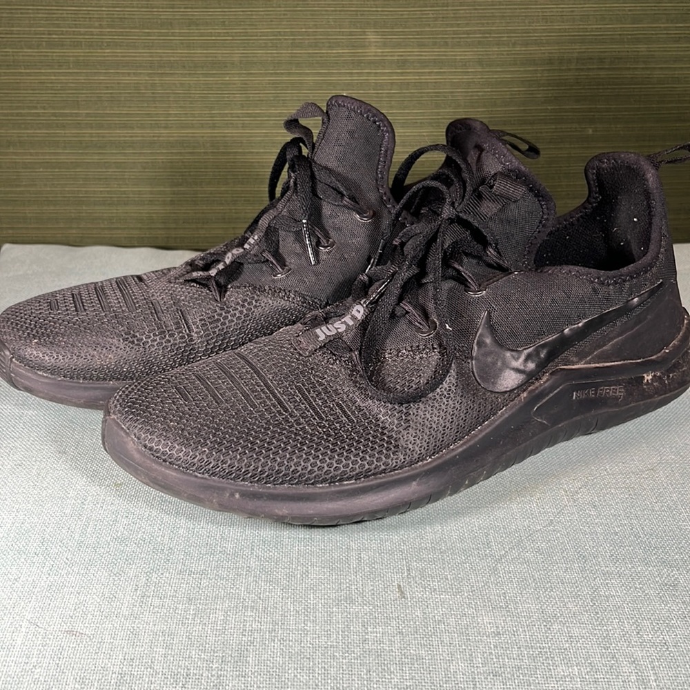 Women’s TR8 size 10 nike